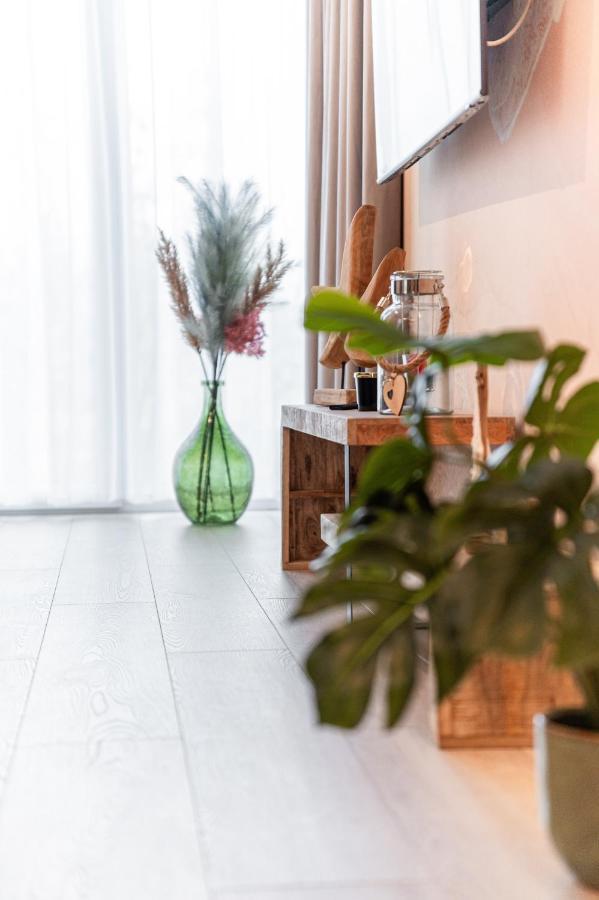 Apartment Horyzont Apartamenty-perlowa Przystan- Zewnetrzny Basen, Parking, Sniadanie- 900m Od Plazy Zachodniej I Morza!!! Kolobrzeg