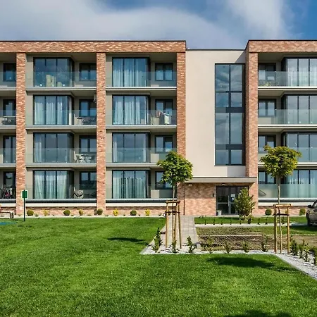 Horyzont Apartamenty-Perlowa Przystan- Zewnetrzny Basen, Parking, Sniadanie- 900M Od Plazy Zachodniej I Morza!!! Kolobrzeg Exterior photo